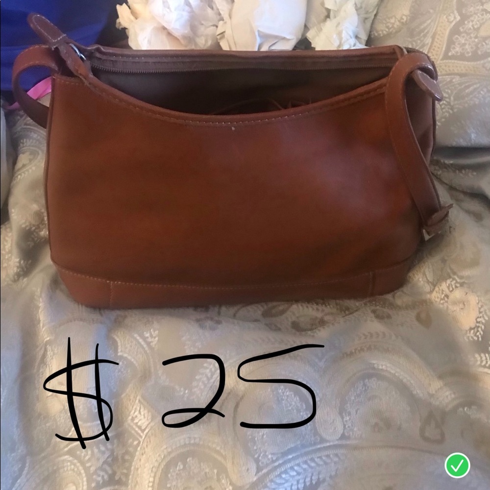 Wilson leather purse
